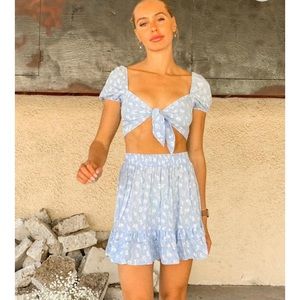 2 piece American Threads floral set